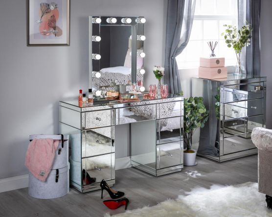 Monroe Silver Mirrored Dressing Table, Mirror Dressing Table Room